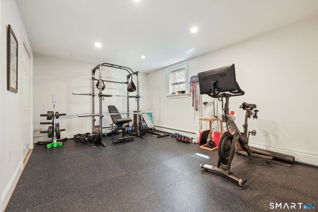 97 Davenport Ridge Lane, Stamford, CT 06903