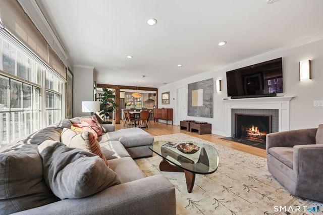 97 Davenport Ridge Lane, Stamford, CT 06903