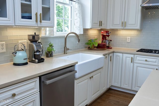 605 Stafford Brook Lane, Cary, NC 27519