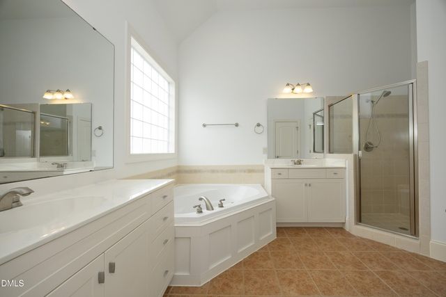 605 Stafford Brook Lane, Cary, NC 27519
