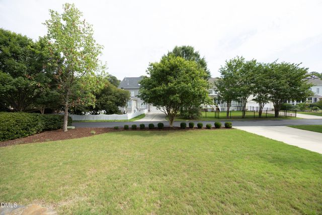 605 Stafford Brook Lane, Cary, NC 27519