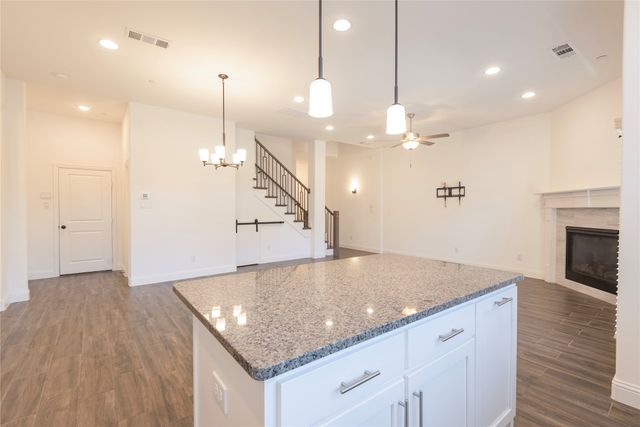 107 Harwood Drive C13, Lewisville, TX 75067