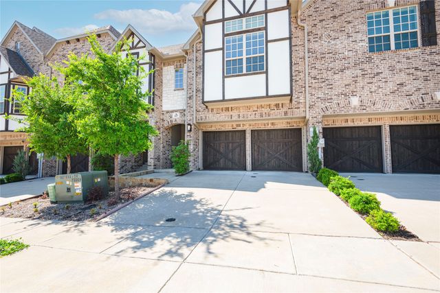 107 Harwood Drive C13, Lewisville, TX 75067