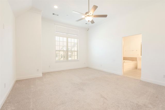 107 Harwood Drive C13, Lewisville, TX 75067