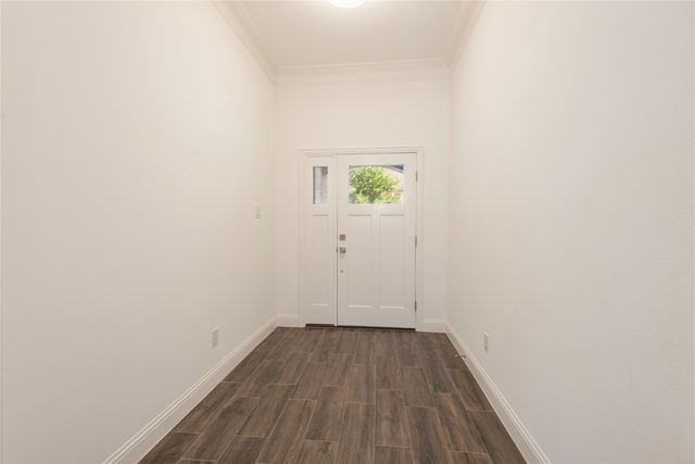 107 Harwood Drive C13, Lewisville, TX 75067