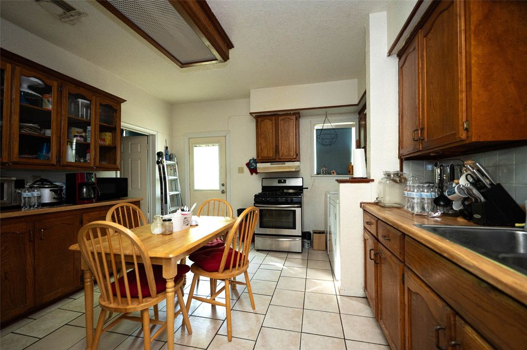property-img