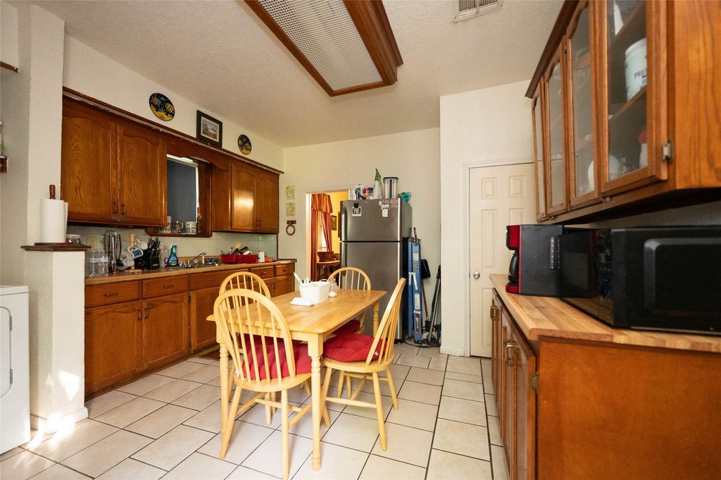 property-img
