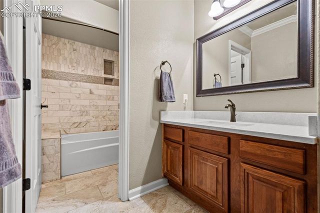7524 Engineers Court, Larkspur, CO 80118