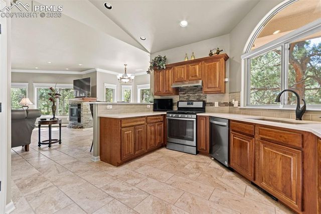 7524 Engineers Court, Larkspur, CO 80118