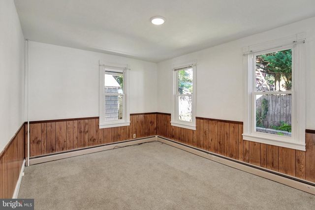 17 OAK ST S, Ephrata, PA 17522