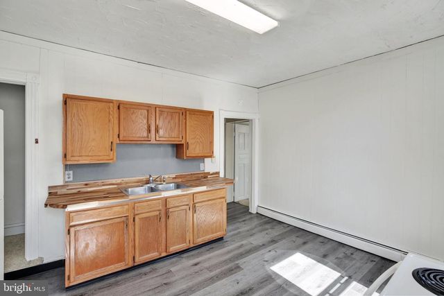 17 OAK ST S, Ephrata, PA 17522