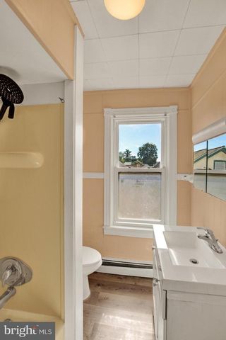 17 OAK ST S, Ephrata, PA 17522
