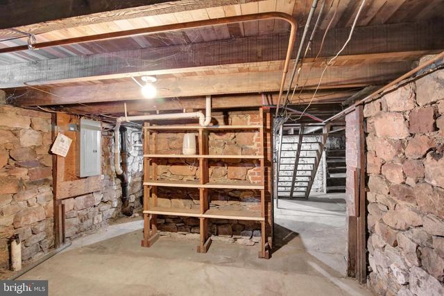 17 OAK ST S, Ephrata, PA 17522