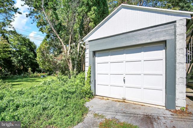 17 OAK ST S, Ephrata, PA 17522