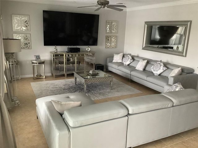 1525 LEXINGTON AVENUE, Davenport, FL 33837