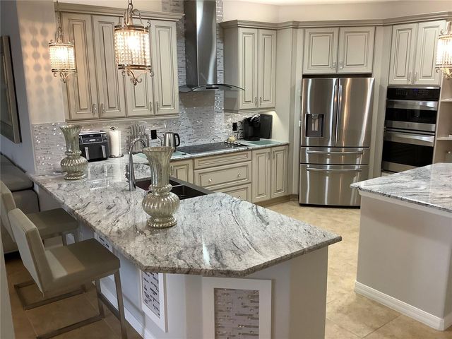 1525 LEXINGTON AVENUE, Davenport, FL 33837