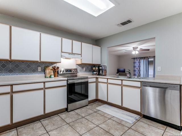 13658 ESCORT DR, San Antonio, TX 78233