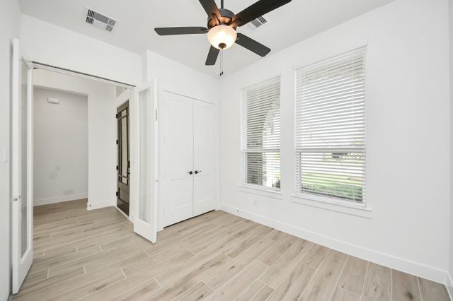 9519 Chateau Hill, Manvel, TX 77578