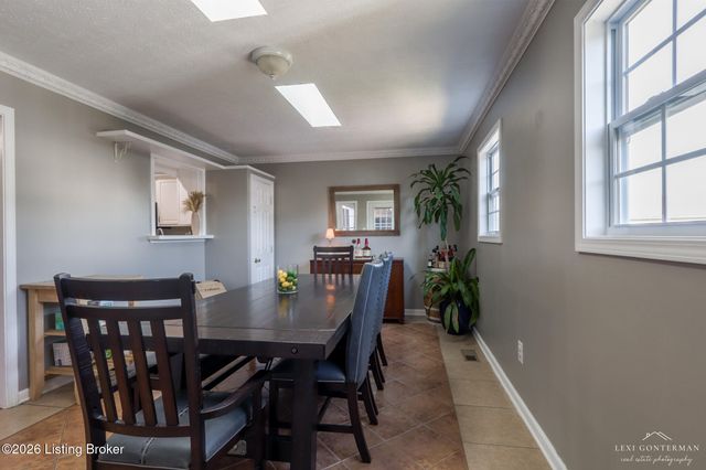 124 Scenic View Dr, Mt Washington, KY 40047