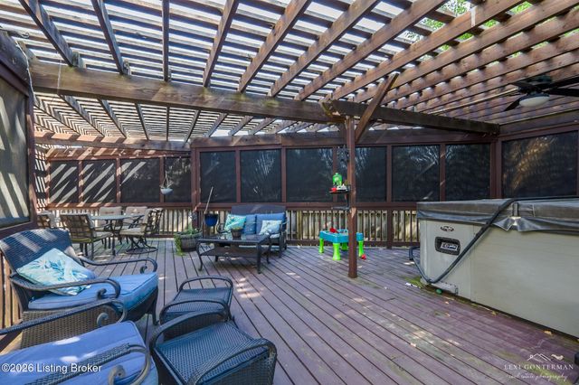 124 Scenic View Dr, Mt Washington, KY 40047