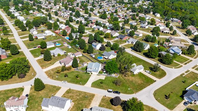 124 Scenic View Dr, Mt Washington, KY 40047