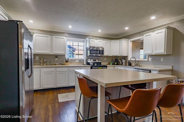 124 Scenic View Dr, Mt Washington, KY 40047