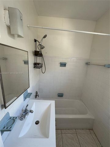 800 83rd St, Miami Beach, FL 33141