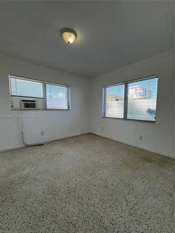 800 83rd St, Miami Beach, FL 33141