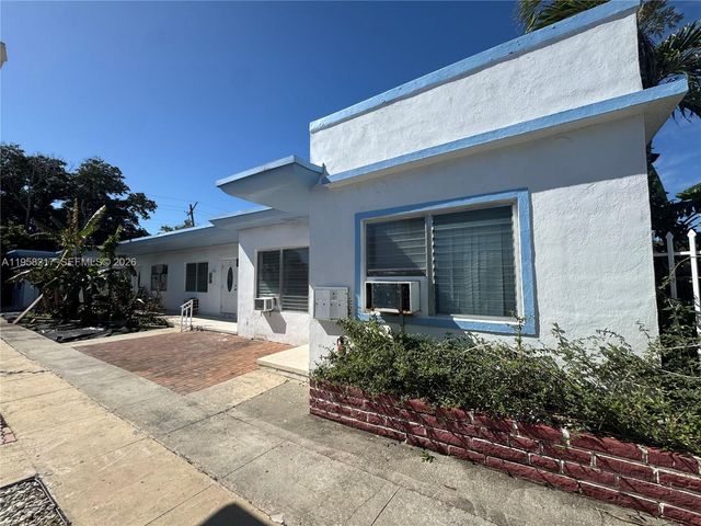 800 83rd St, Miami Beach, FL 33141