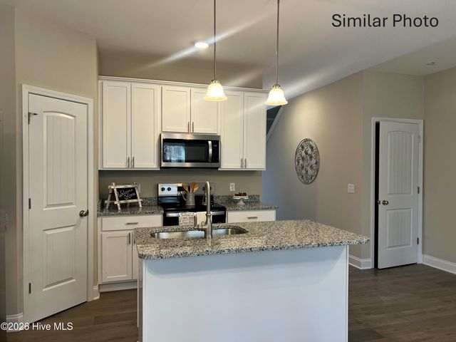 207 Holly Sands Loop, Holly Ridge, NC 28445