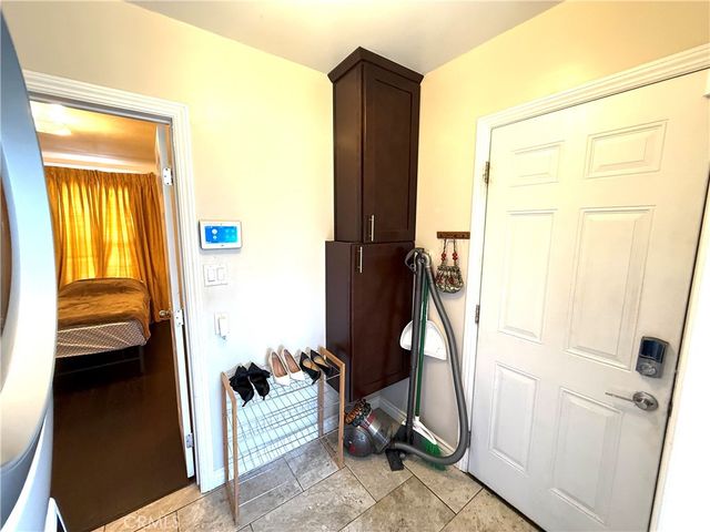 1978 S Holt Avenue, Los Angeles, CA 90034