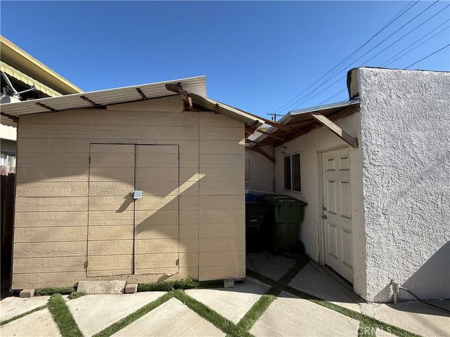 1978 S Holt Avenue, Los Angeles, CA 90034