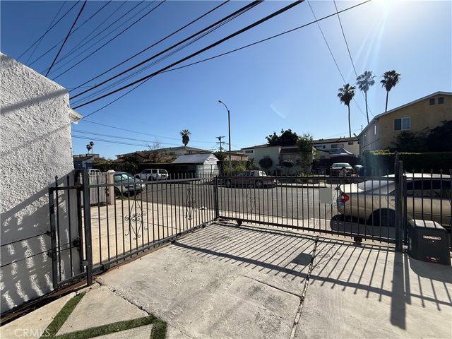 1978 S Holt Avenue, Los Angeles, CA 90034