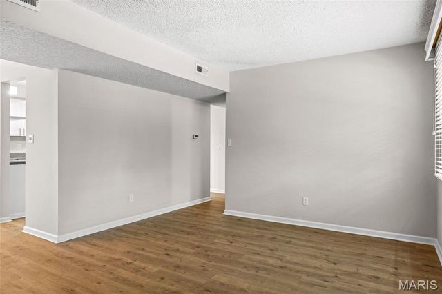 8929 Cardinal Terrace, St Louis, MO 63144