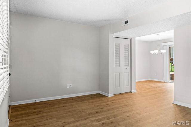 8929 Cardinal Terrace, St Louis, MO 63144