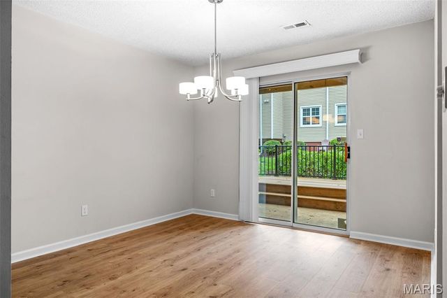 8929 Cardinal Terrace, St Louis, MO 63144