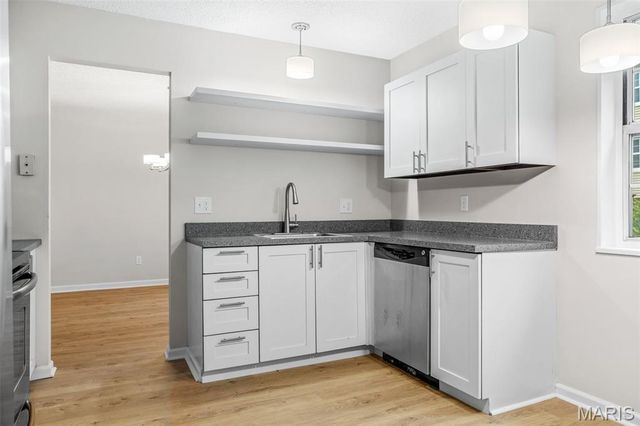 8929 Cardinal Terrace, St Louis, MO 63144