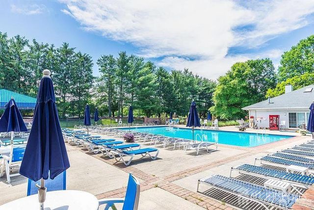 155 DARWIN Lane, North Brunswick, NJ 08902