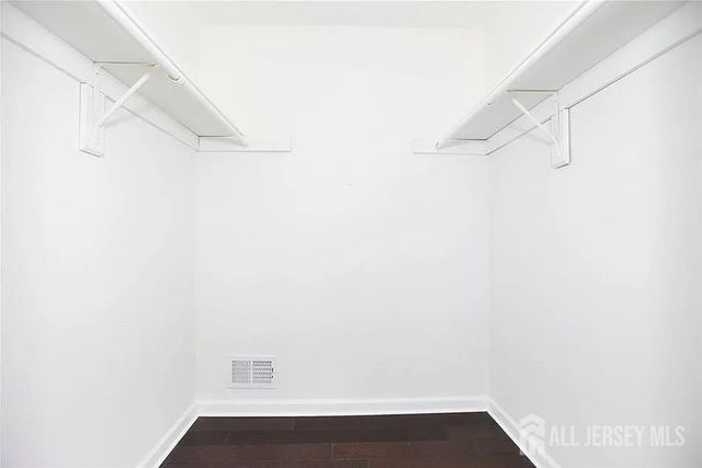 155 DARWIN Lane, North Brunswick, NJ 08902