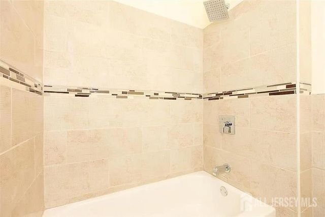 155 DARWIN Lane, North Brunswick, NJ 08902