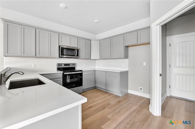 827 Liberty Park Drive, Belton, TX 76513