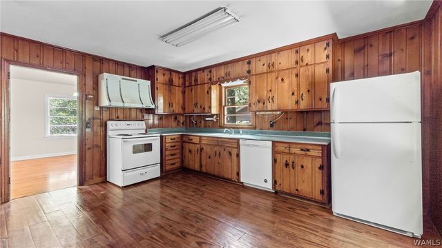 3216 Veterans Memorial, Tuscaloosa, AL 35404