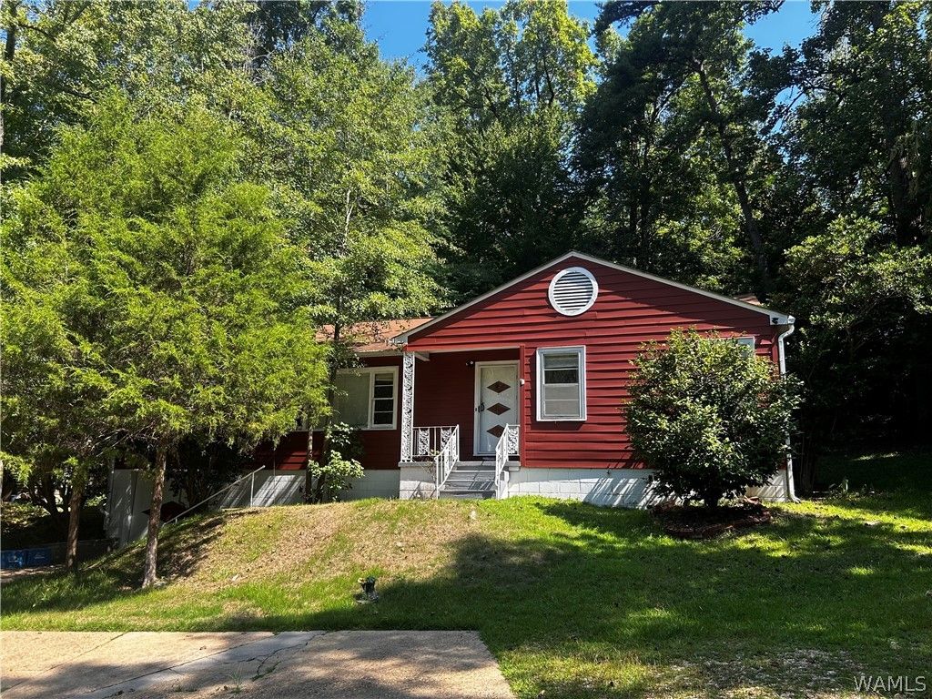 3216 Veterans Memorial, Tuscaloosa, AL 35404