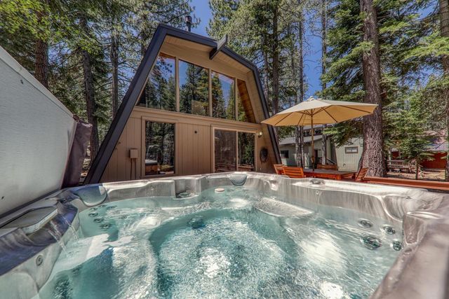 14258 Glacier View Road, Truckee, CA 96161