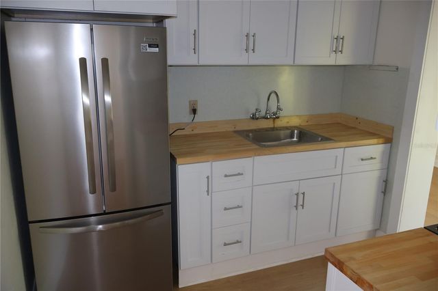 3815 W DE LEON STREET, Tampa, FL 33609