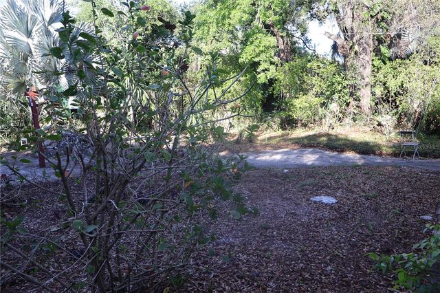 3815 W DE LEON STREET, Tampa, FL 33609