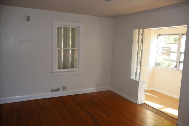 3815 W DE LEON STREET, Tampa, FL 33609