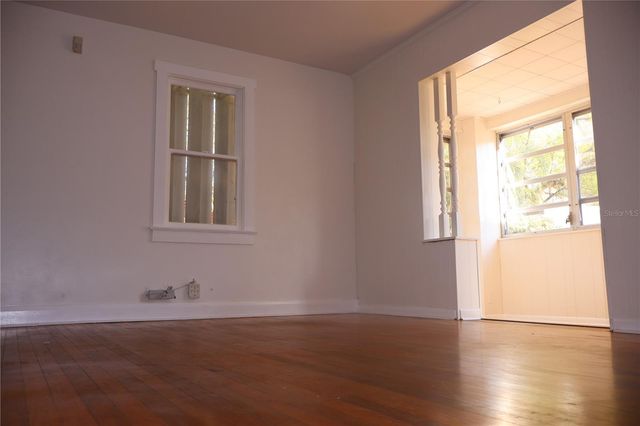 3815 W DE LEON STREET, Tampa, FL 33609