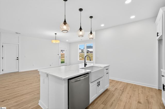 189 Eastbrook Drive, Woodruff, SC 29388
