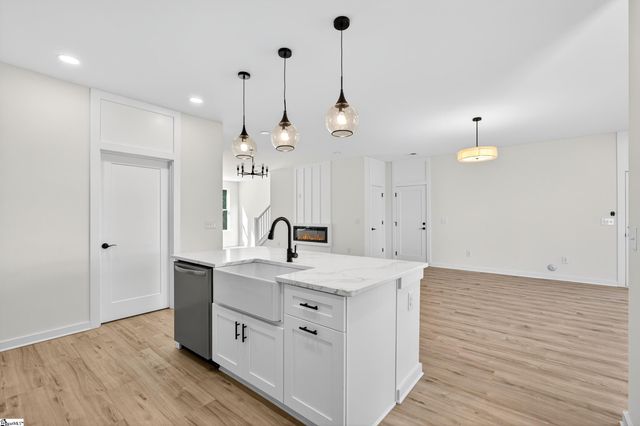 189 Eastbrook Drive, Woodruff, SC 29388